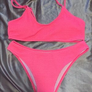 Never worn hot pink bikini M